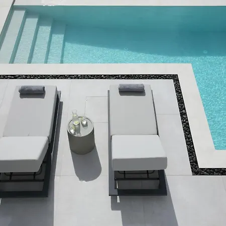 Chanel By Blanco Villas *